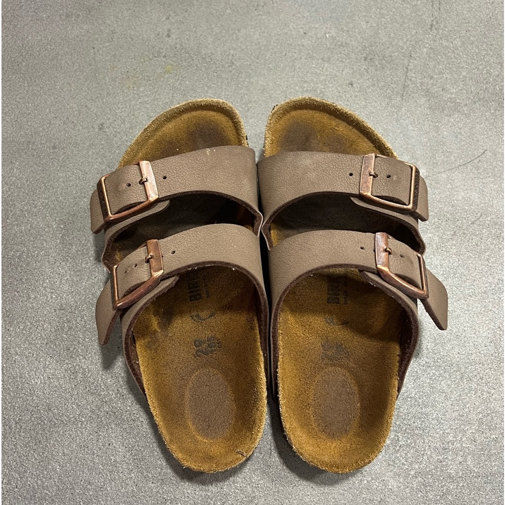 Girls size 29 Birkenstocks